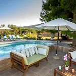 Cozy And Chic Little House With Pool Ivinj-1 Vodice