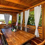 Cozy And Chic Little House With Pool Ivinj-1 Vodice *