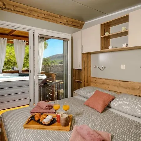 Holiday home Cozy And Chic Little House With Pool Ivinj-1 Vodice *