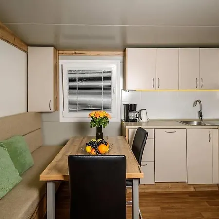 Vikendica Cozy And Chic Little House With Pool Ivinj-1 Vodice *