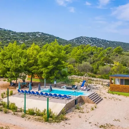 Vikendica Cozy And Chic Little House With Pool Ivinj-1 Vodice