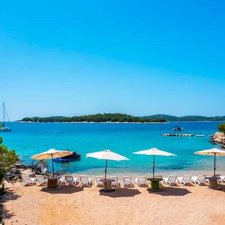 Cozy And Chic Little House With Pool Ivinj-1 Vodice Vikendica Tisno