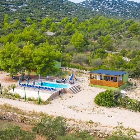 Cozy And Chic Little House With Pool Ivinj-1 Vodice Tisno
